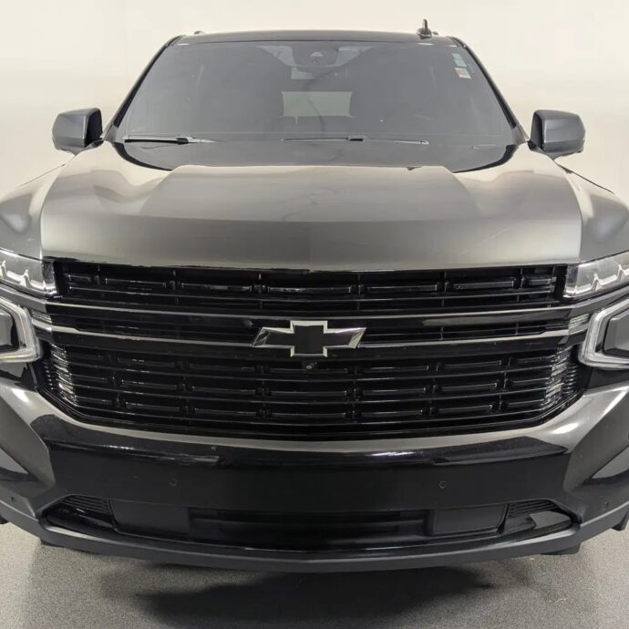 2023 Chevrolet Suburban RST Luxury Package